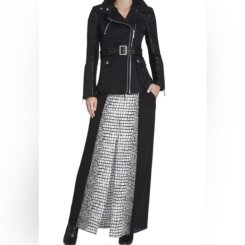 BCBG alligator skirt xxs
